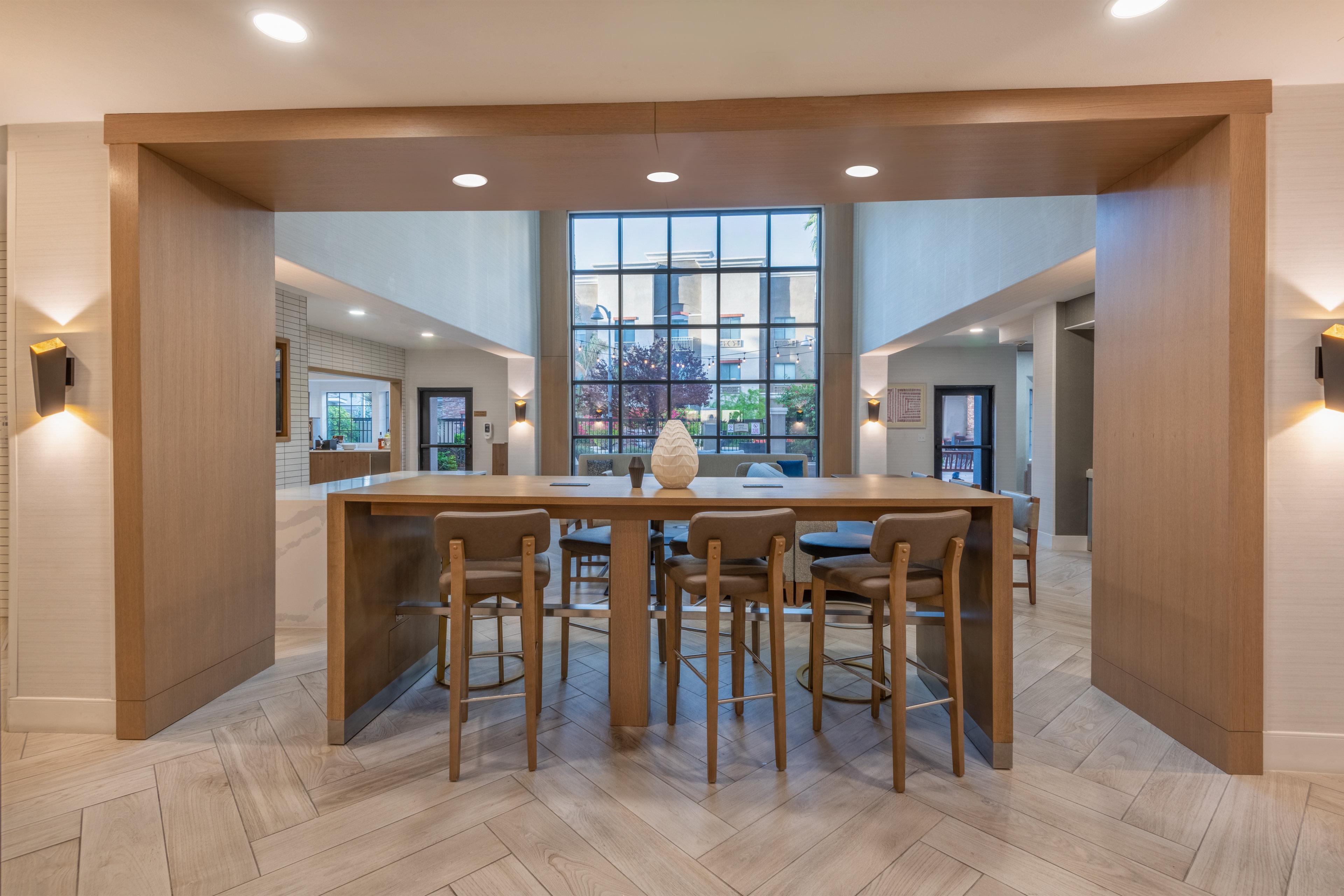 Staybridge Suites Phoenix Glendale Sports Dist By Ihg Eksteriør billede