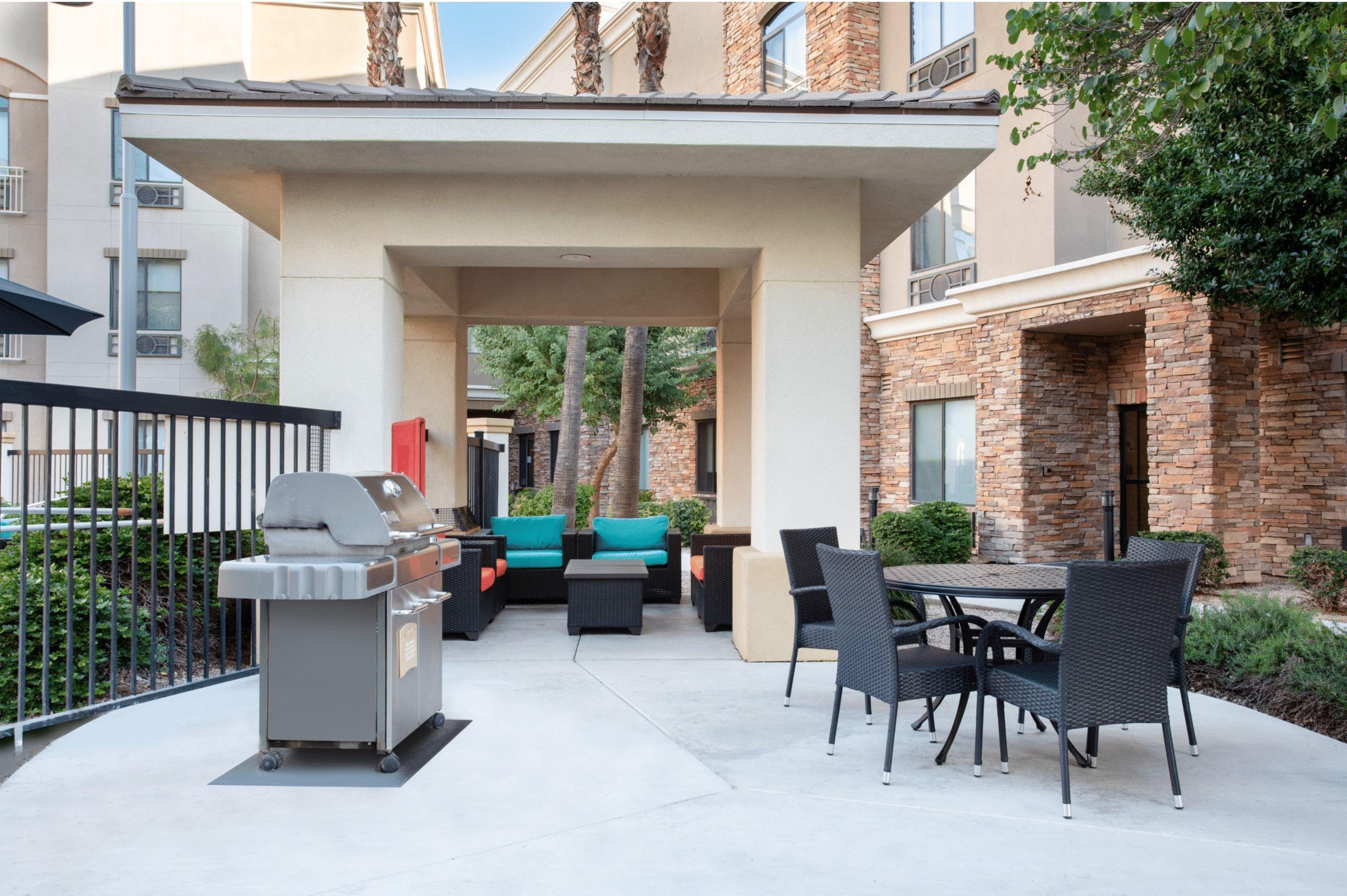 Staybridge Suites Phoenix Glendale Sports Dist By Ihg Eksteriør billede