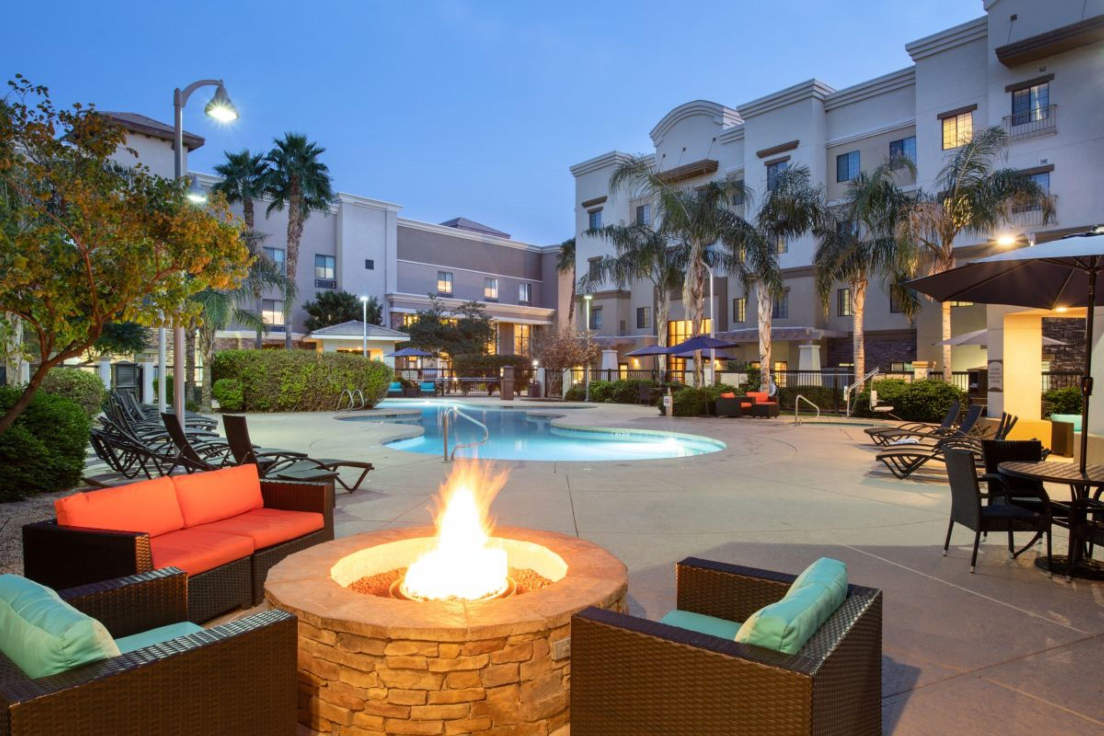 Staybridge Suites Phoenix Glendale Sports Dist By Ihg Eksteriør billede